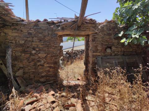 CASA EM PEDRA - COM QUINTAL - ALDEIA CERRO DA VINHA - ALCOUTIM - ALGARVE
