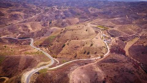 TERRENO RÚSTICO COM 5.920 M2 - BONS ACESSOS - CORTELHA - AZINHAL - CASTRO MARIM - ALGARVE