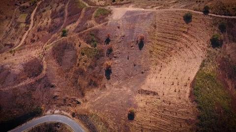 TERRENO RÚSTICO COM 5.920 M2 - BONS ACESSOS - CORTELHA - AZINHAL - CASTRO MARIM - ALGARVE