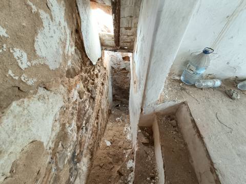 Casa Típica na Baixa de Olhão para recuperar.