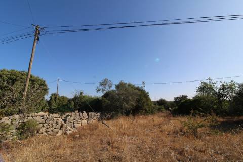 Terreno rústico com 1.640 m2