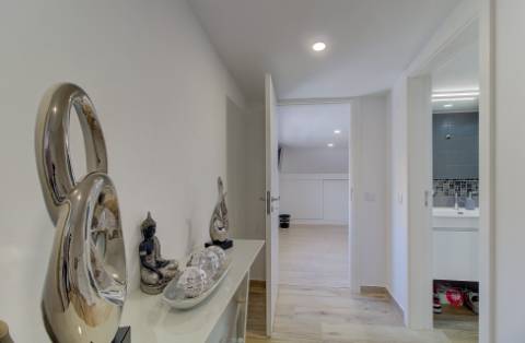 Moradia V2+2 Duplex com garagem, varandas e terraço