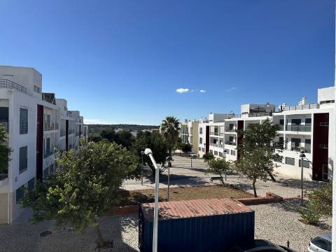 Magnifica moradia moderna T3 com piscina, garagem e elevador panorâmico!