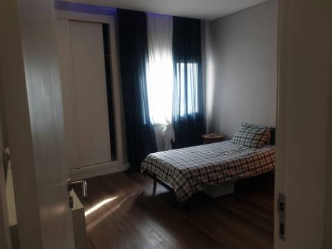 Apartamento T3 em Condominio Privado com Piscina. Vista Mar em Sesimbra