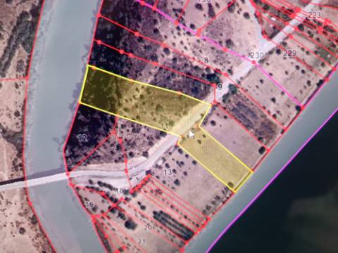 TERRENO COM 12.880 M2 - COM DUAS FRENTES: RIO E RIBEIRA - FOZ DE ODELEITE - CASTRO MARIM - ALGARVE