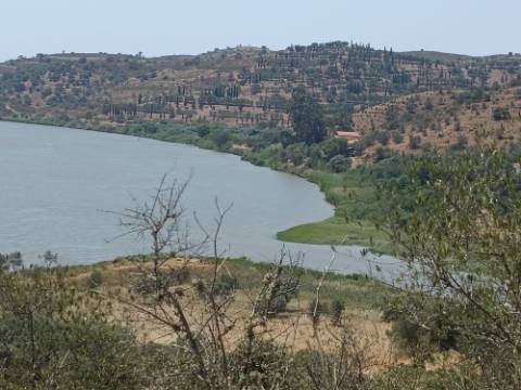 TERRENO COM 12.880 M2 - COM DUAS FRENTES: RIO E RIBEIRA - FOZ DE ODELEITE - CASTRO MARIM - ALGARVE