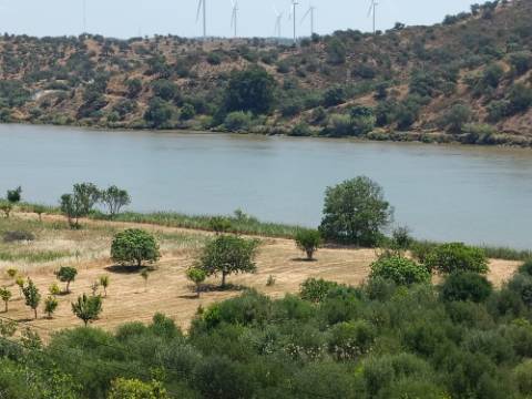 TERRENO COM 12.880 M2 - COM DUAS FRENTES: RIO E RIBEIRA - FOZ DE ODELEITE - CASTRO MARIM - ALGARVE