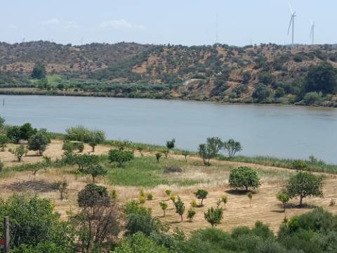 TERRENO COM 12.880 M2 - COM DUAS FRENTES: RIO E RIBEIRA - FOZ DE ODELEITE - CASTRO MARIM - ALGARVE