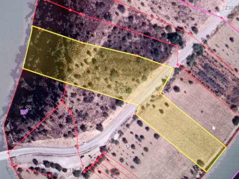 TERRENO COM 12.880 M2 - COM DUAS FRENTES: RIO E RIBEIRA - FOZ DE ODELEITE - CASTRO MARIM - ALGARVE