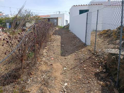 Terreno Rústico com 3.200 m2 sito na Murteira de Baixo, Azinhal em castro Marim