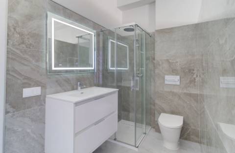 Excelente moradia nova V6 com 3 Salas para venda.