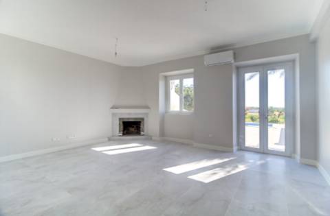 Excelente moradia nova V6 com 3 Salas para venda.