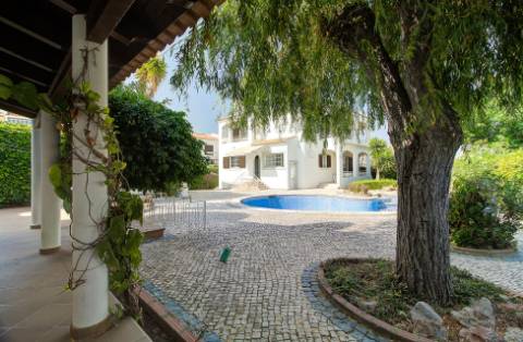 Moradia em Altura, a 520 metros da Praia da Alagoa