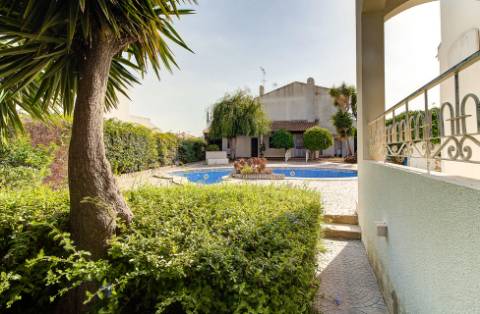 Moradia em Altura, a 520 metros da Praia da Alagoa