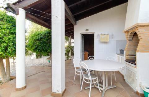 Moradia em Altura, a 520 metros da Praia da Alagoa