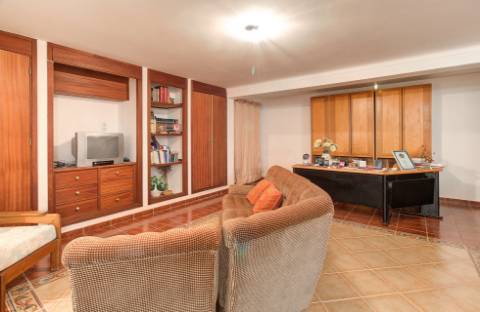 Moradia em Altura, a 520 metros da Praia da Alagoa