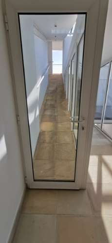 Moradia totalmente renovada numa zona calma onde predomina a habitação unifamiliar!