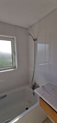 Moradia totalmente renovada numa zona calma onde predomina a habitação unifamiliar!