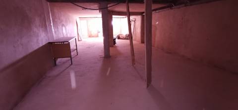 Moradia totalmente renovada numa zona calma onde predomina a habitação unifamiliar!