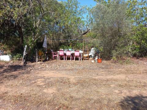 TERRENO RUSTICO COM 2.320 M2 - PLANO - ÁGUA - ELETRICIDADE - PISA BARRO - CASTRO MARIM - ALGARVE