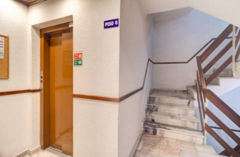 Apartamento T2 com Lugar de Parqueamento e sótão