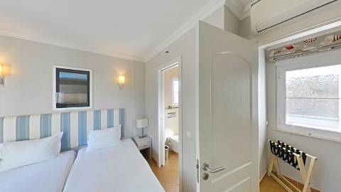 (GOLDEN VISA )Moradia de tipologia V2 de sonho num aldeamento no Campo de Golf de Castro Marim