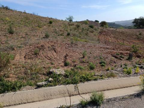 TERRENO RÚSTICO COM 3920 M2 - FONTE CHICÓ EM CASTRO MARIM - ALGARVE