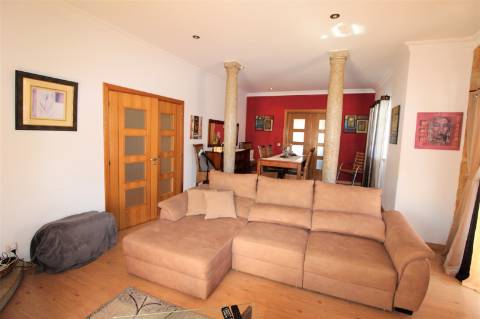 Lindíssima moradia isolada com piscina em excelente localização na Quinta do Sobral, Castro Martim