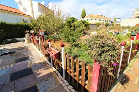 Lindíssima moradia isolada com piscina em excelente localização na Quinta do Sobral, Castro Martim