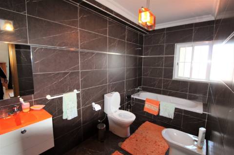 Lindíssima moradia isolada com piscina em excelente localização na Quinta do Sobral, Castro Martim