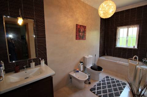 Lindíssima moradia isolada com piscina em excelente localização na Quinta do Sobral, Castro Martim