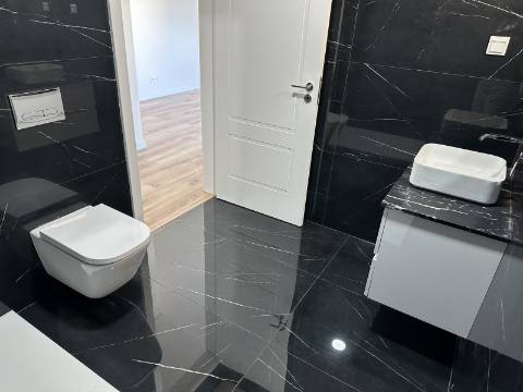 Magnifica moradia novaT4 com piscina e garagem!