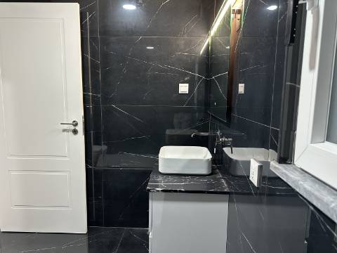 Magnifica moradia novaT4 com piscina e garagem!