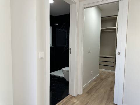 Magnifica moradia novaT4 com piscina e garagem!