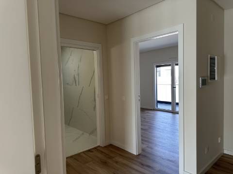 Magnifica moradia novaT4 com piscina e garagem!