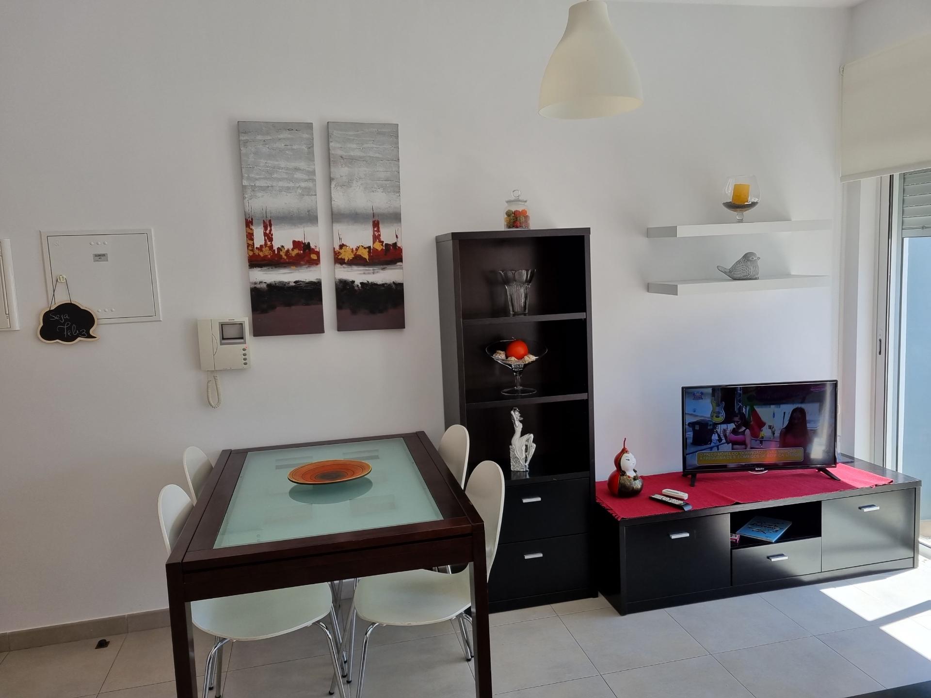 Apartamento em Monte Gordo para arrendamento de Outubro a Maio