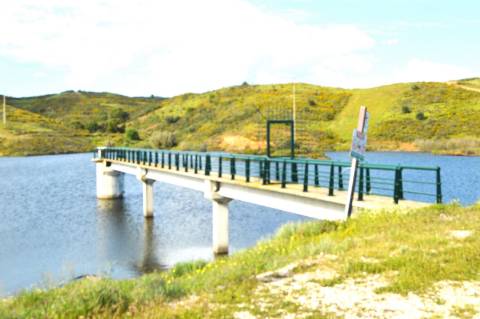 Propriedade com duas ruínas na serra de Conceição de Tavira