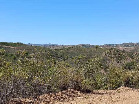 TERRENO COM 10.160 M2 - PRÓXIMO A CORTE DO GAGO - CASTRO MARIM - ALGARVE