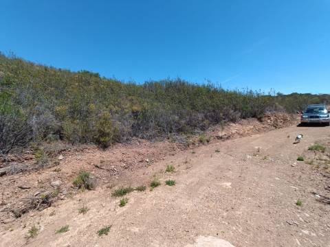 TERRENO COM 10.160 M2 - PRÓXIMO A CORTE DO GAGO - CASTRO MARIM - ALGARVE