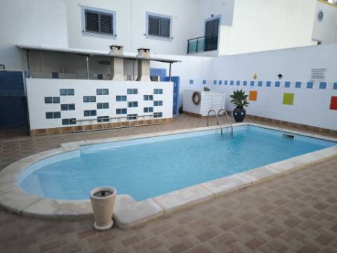 Exclusivo Edifício com 8 Apartamentos em Manta Rota, Algarve