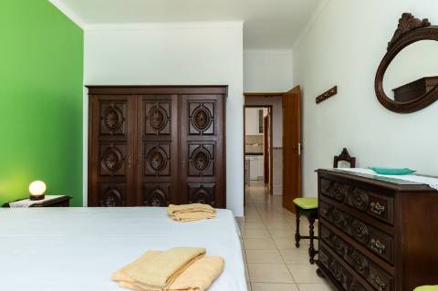 Exclusivo Edifício com 8 Apartamentos em Manta Rota, Algarve