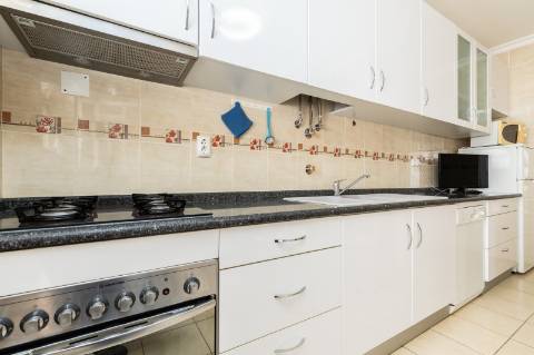 Exclusivo Edifício com 8 Apartamentos em Manta Rota, Algarve