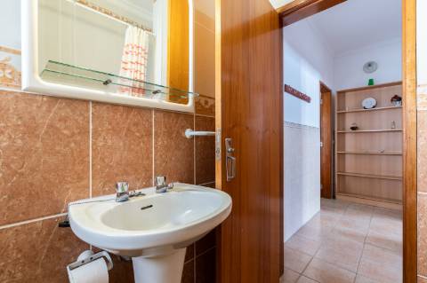 Exclusivo Edifício com 8 Apartamentos em Manta Rota, Algarve