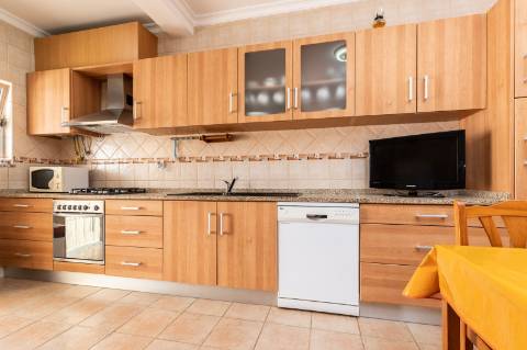 Exclusivo Edifício com 8 Apartamentos em Manta Rota, Algarve