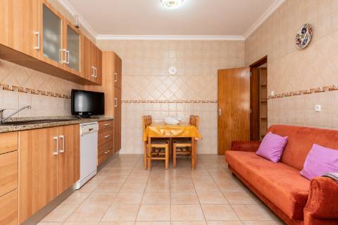 Exclusivo Edifício com 8 Apartamentos em Manta Rota, Algarve