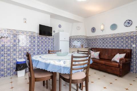 Exclusivo Edifício com 8 Apartamentos em Manta Rota, Algarve