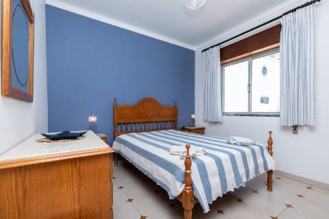 Exclusivo Edifício com 8 Apartamentos em Manta Rota, Algarve