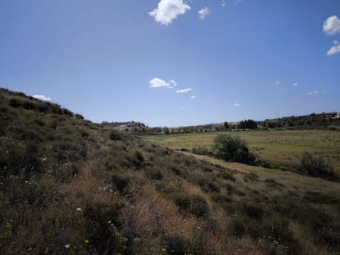 TERRENO COM 60880 M2 - COM POSSIBILIDADE DE CONSTRUÇÃO - TURISMO E MORADIA - JUNQUEIRA - CASTRO MARIM - ALGARVE