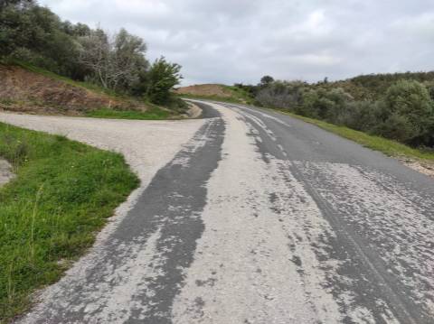 Terreno Rústico com 16.320 m² com árvores - Beliche - Castro Marim - Algarve