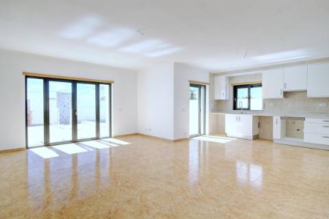 Moradia V3 de Design Personalizável com Piscina